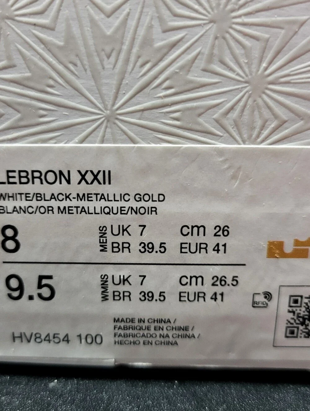 *NEW* Nike LeBron XXII White/Black-Metallic Gold Size Men's 8 Women's 9.5